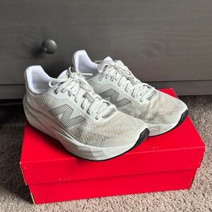 New Balance FuelCell Rebel v5